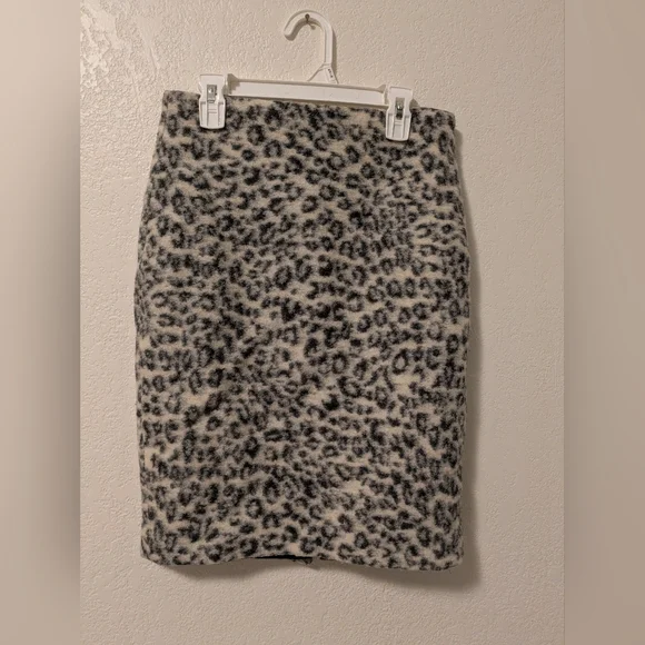 Ann Taylor Wool Blend Animal print skirt - Picture 1 of 4